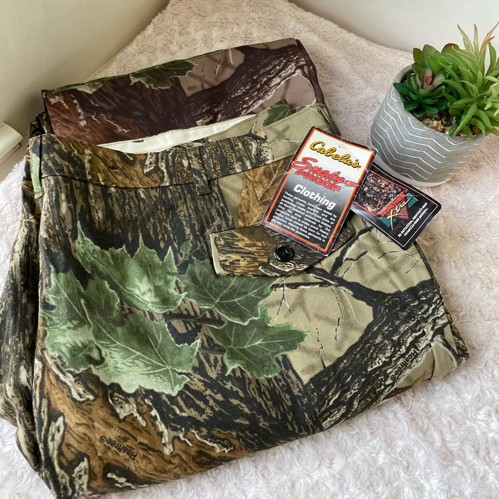 Cabelas Snake Proof Pants.  50x32